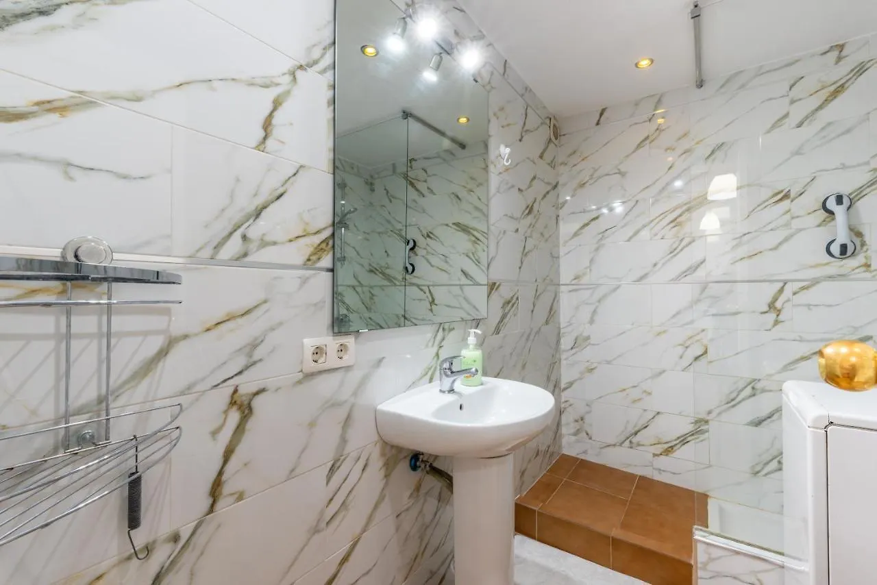 Apartment Fuengirola City Station 0*,